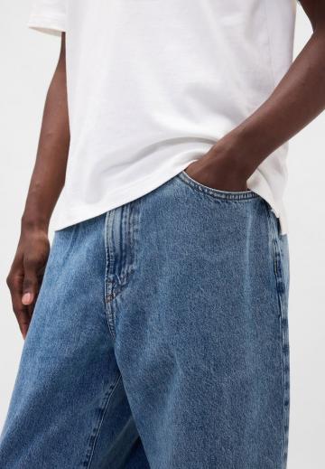 Свободные джинсы