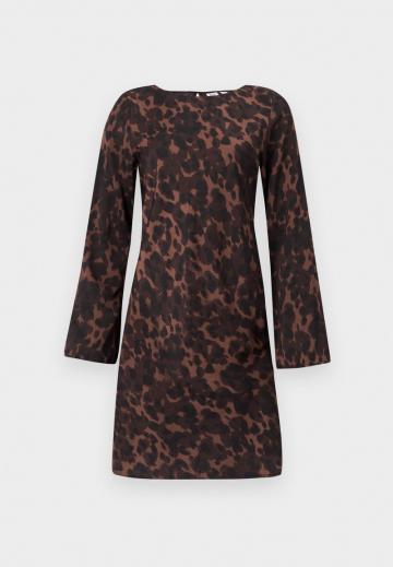 Короткое платье