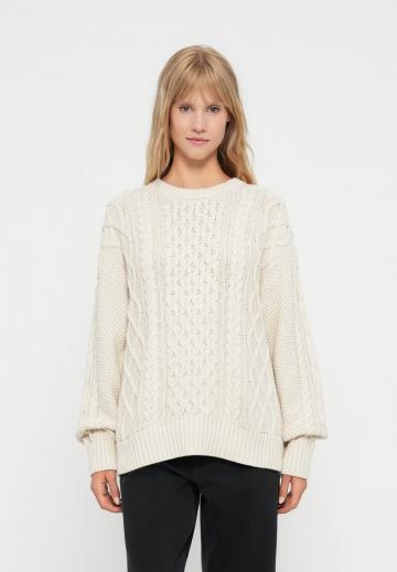 Длинный пуловер