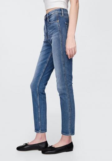 Узкие джинсы