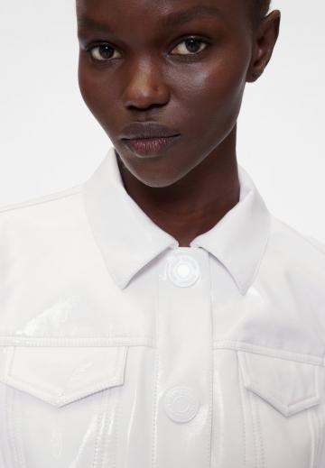 Короткая куртка