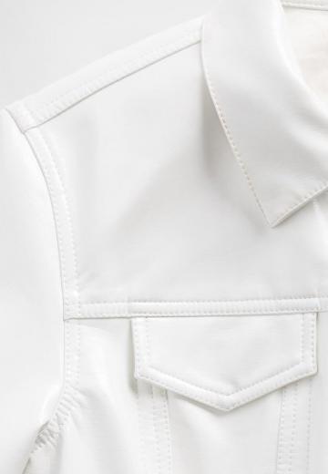 Короткая куртка