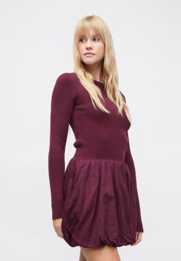 Вязаное платье