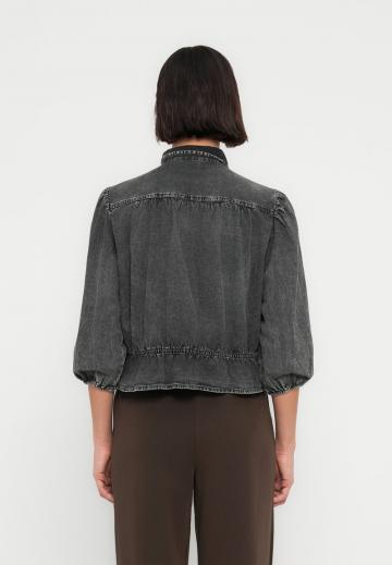 Джинсовая блузка