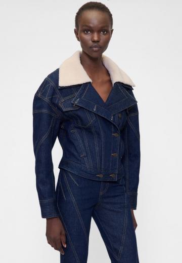 Джинсовая куртка