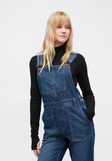 Джинсовый комбинезон