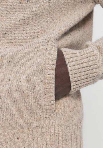 Вязаная кофта