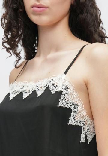 Топ на бретельках