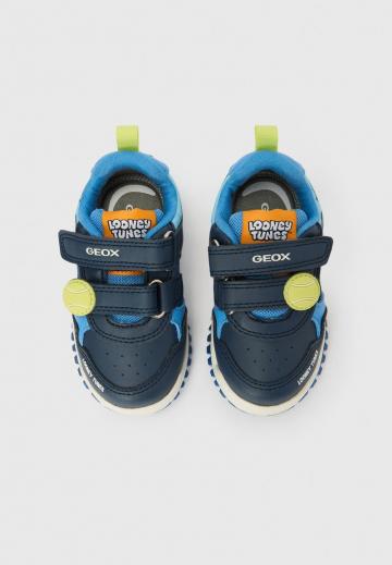 Детская обувь