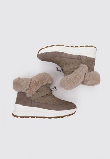 Зимние ботинки