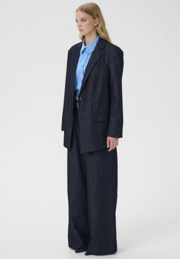 Короткое пальто