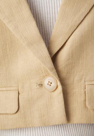 Блейзер с накладными карманами