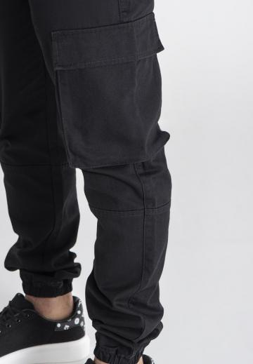 Брюки с накладными карманами