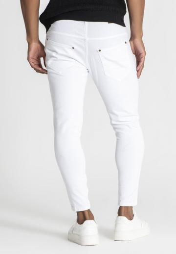 Узкие джинсы