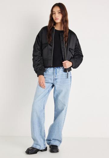 Свободные джинсы