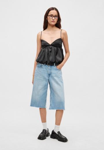 Топ на бретельках