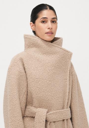 Шерстяное пальто