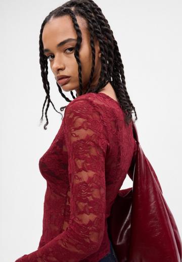 Кружевная блузка