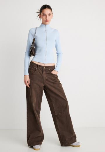 Вязаная кофта