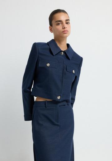 Короткий блейзер