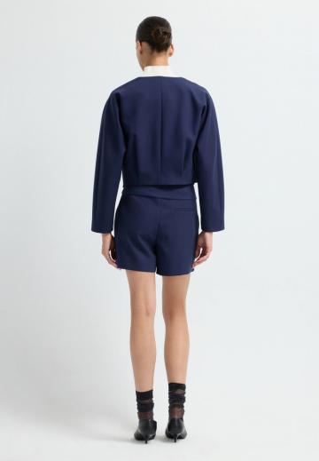 Короткий блейзер