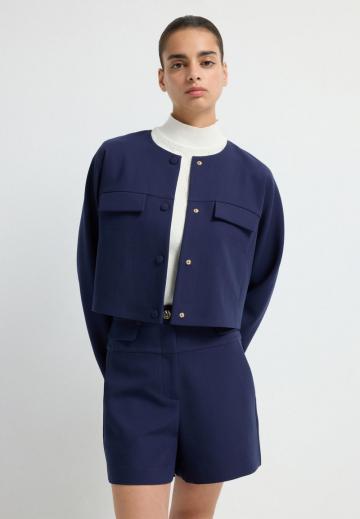 Короткий блейзер