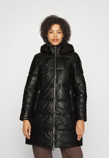 Кожаное пальто