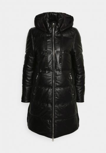 Кожаное пальто