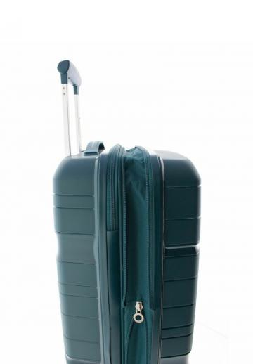 Чемодан на колесах