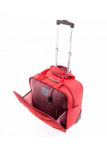 Чемодан на колесах