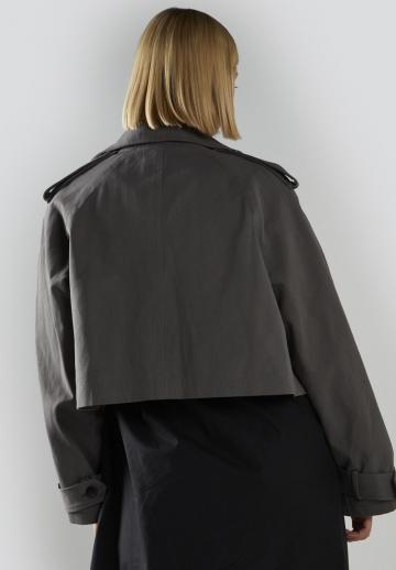 Короткий блейзер
