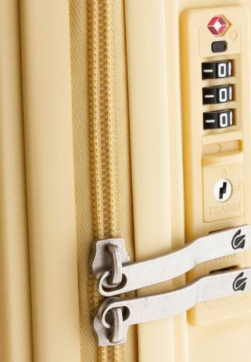 Чемодан на колесах