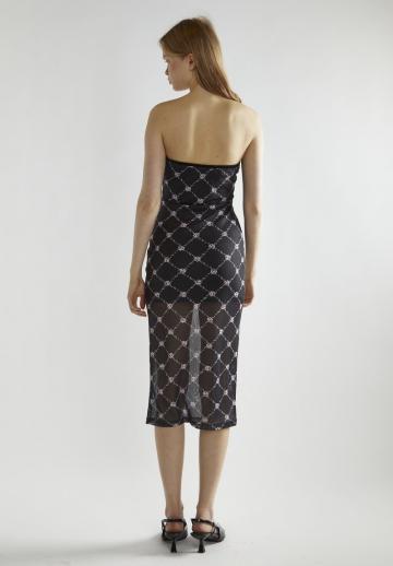 Платье без бретелек