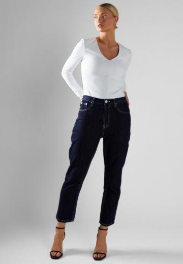 Короткие джинсы