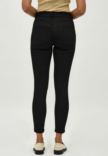 Узкие брюки