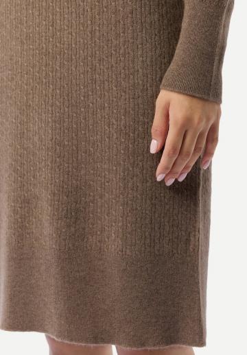 Вязаное платье