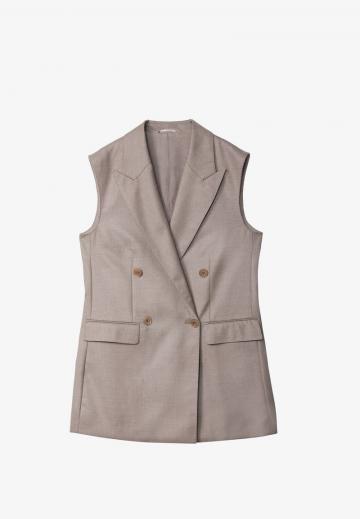 Длинный жилет