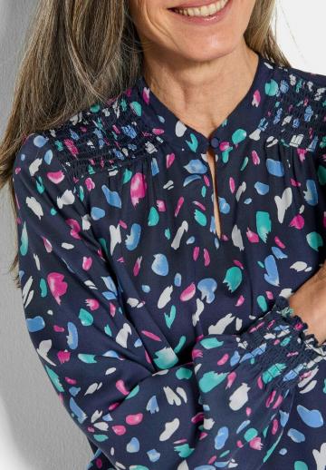 Атласная блузка