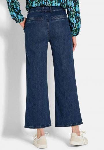 Короткие джинсы