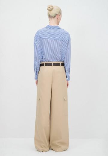 Брюки с накладными карманами