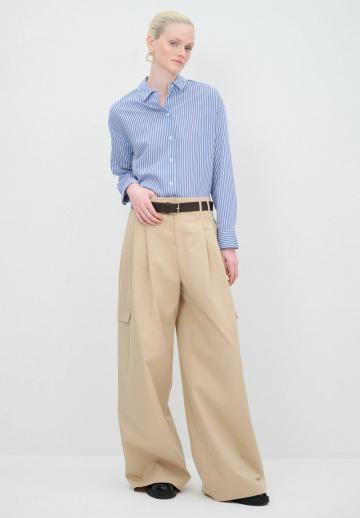 Брюки с накладными карманами