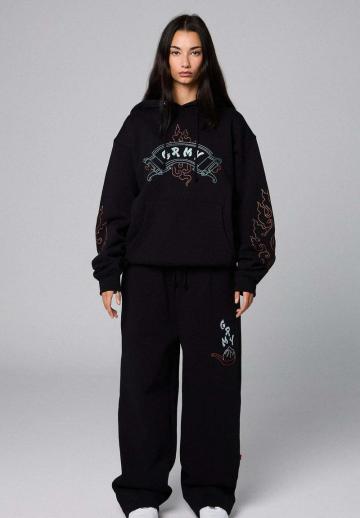 Пуловер с капюшоном