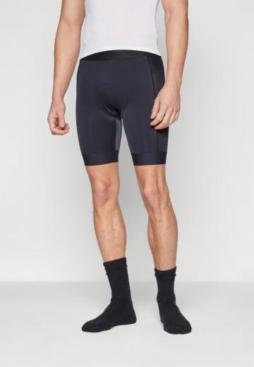 Спортивныве шорты