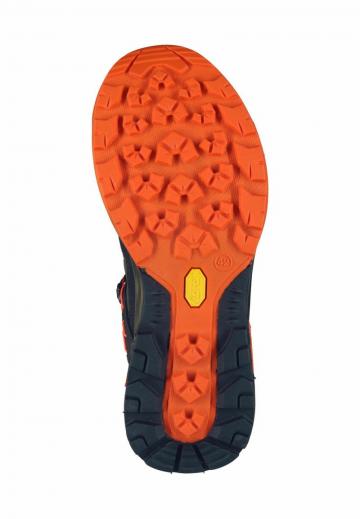 Беговые кроссовки