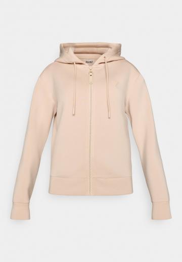 Спортивная толстовка