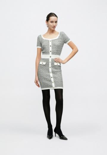 Вязаное платье