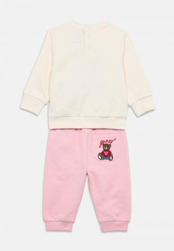 Набор одежды