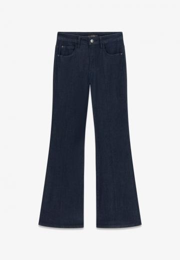 Клешеные брюки