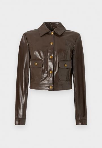 Короткая куртка