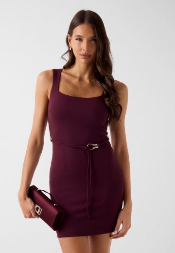 Короткое платье